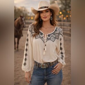 Double D Ranch Yoakum Texas Embroidered Boho Western Blouse Ivory Size M